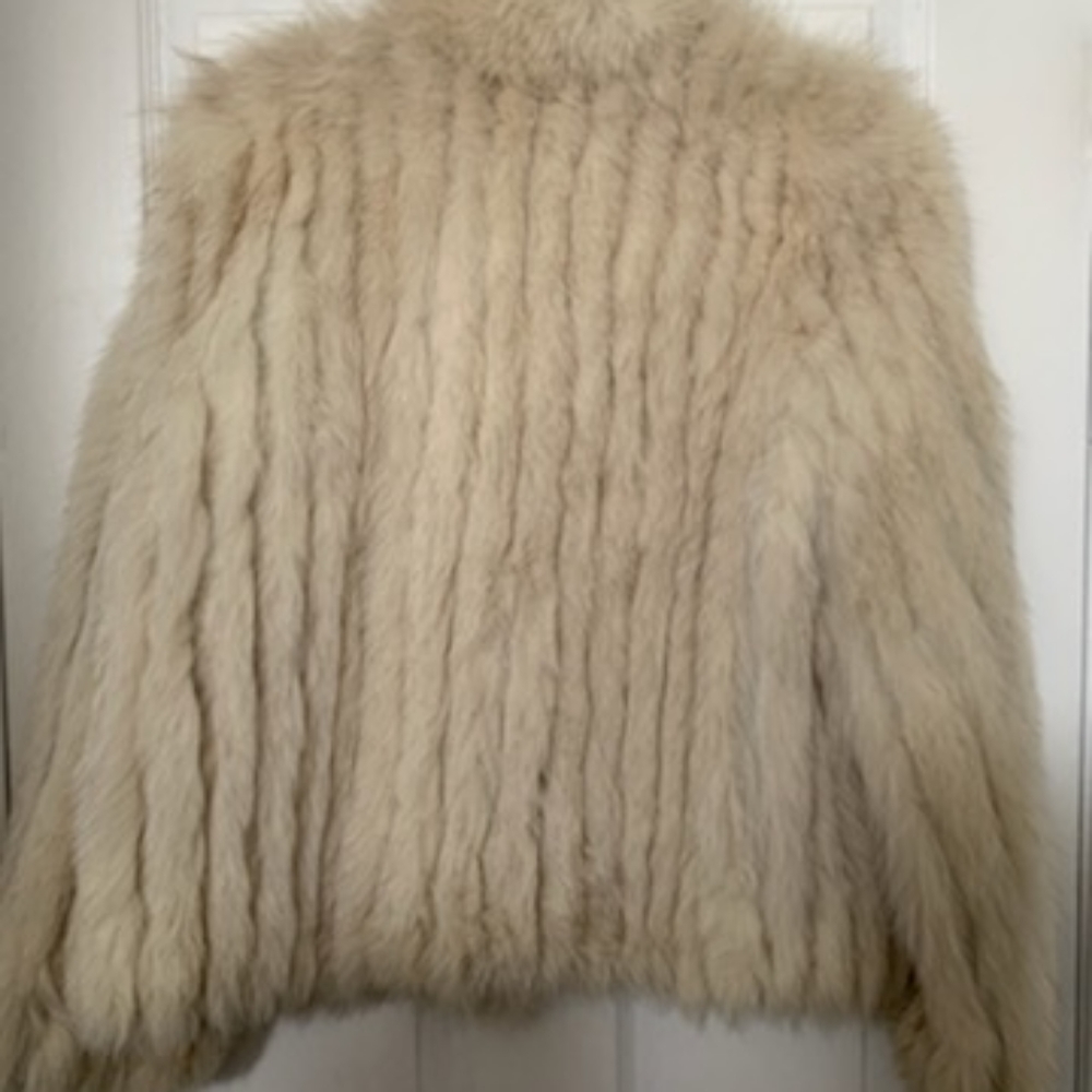 Ladies Natural Blue Fox Fur Coat - Picture 5 of 6